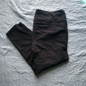 2 pairs of 2X terra and sky black leggings